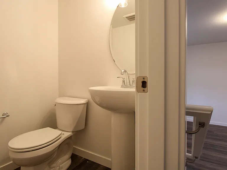 1684 SE Barberry Ave — Photo 11