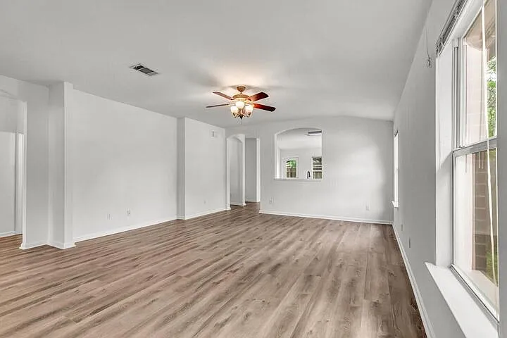 609 Golden Gate Dr — Photo 8