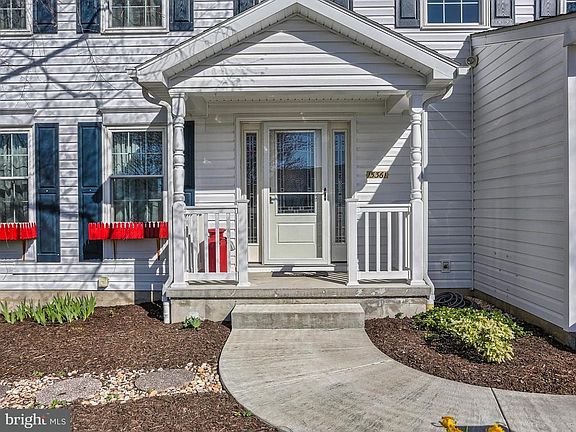 3rd image of 15361 Revere Dr