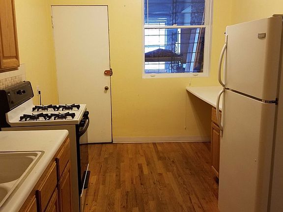 5th image of 3335 N Sheffield Ave #1S