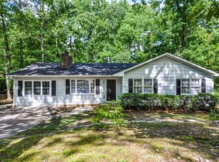 821 Gayle Cir, Cary, NC 27513