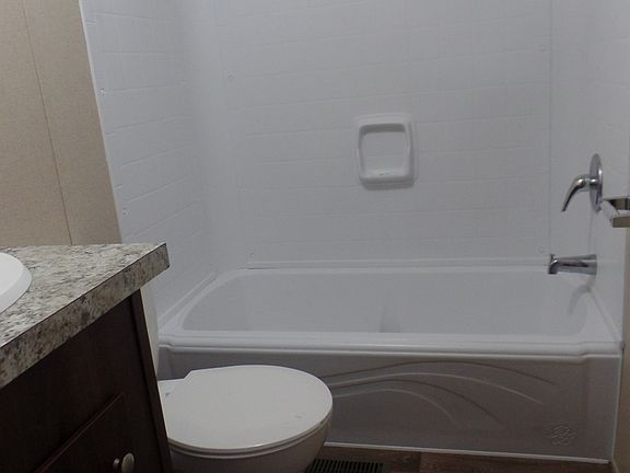5th image of 406 Blue Dolphin Ln