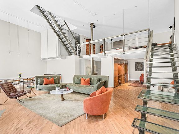 5th image of 121 W 20th St APT Ph5g