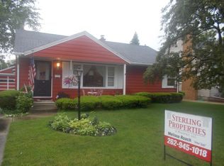 7406 2nd Ave, Kenosha, WI 53143