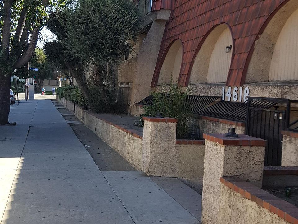 1st image of 14618 Rayen St APT 121