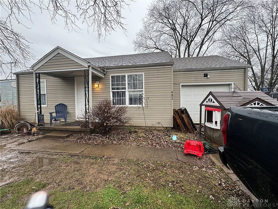 1st image of 483 John St