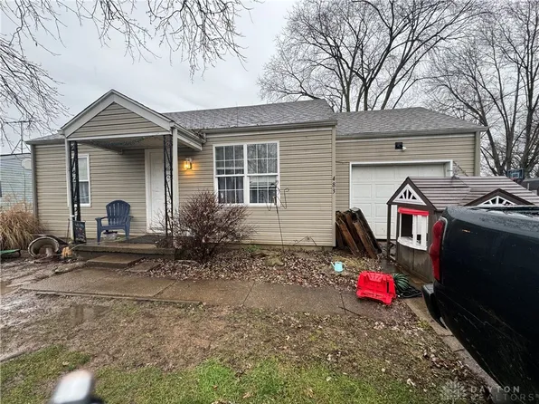 483 John St, Carlisle, OH 45005