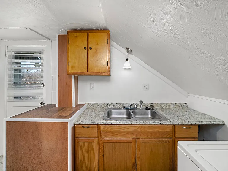 1270 Old Buckroe Rd #B — Photo 21