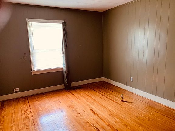 5th image of 205 Kayden St