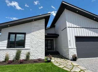 4962 W Riverside Dr, East Kootenay, BC V0B1L1