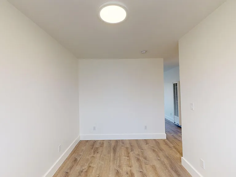 2252 Parker Street — Photo 25