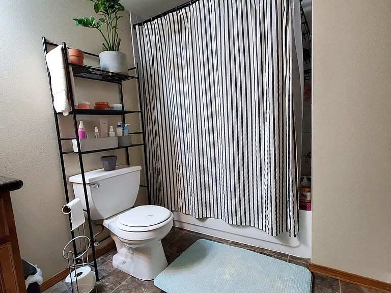322 W Charlton Ave — Photo 29