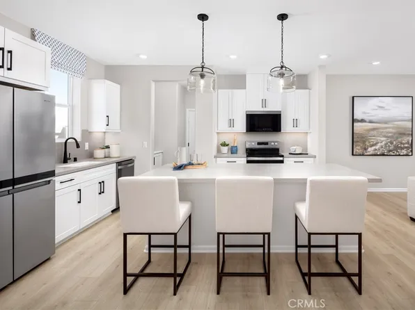 30668 Paul Ln, Winchester, CA 92596