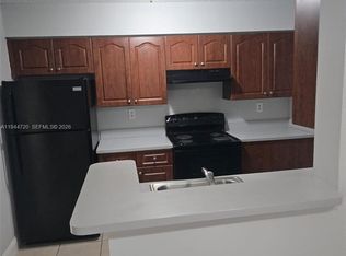 15201 SW 80th St APT 312, Miami, FL 33193