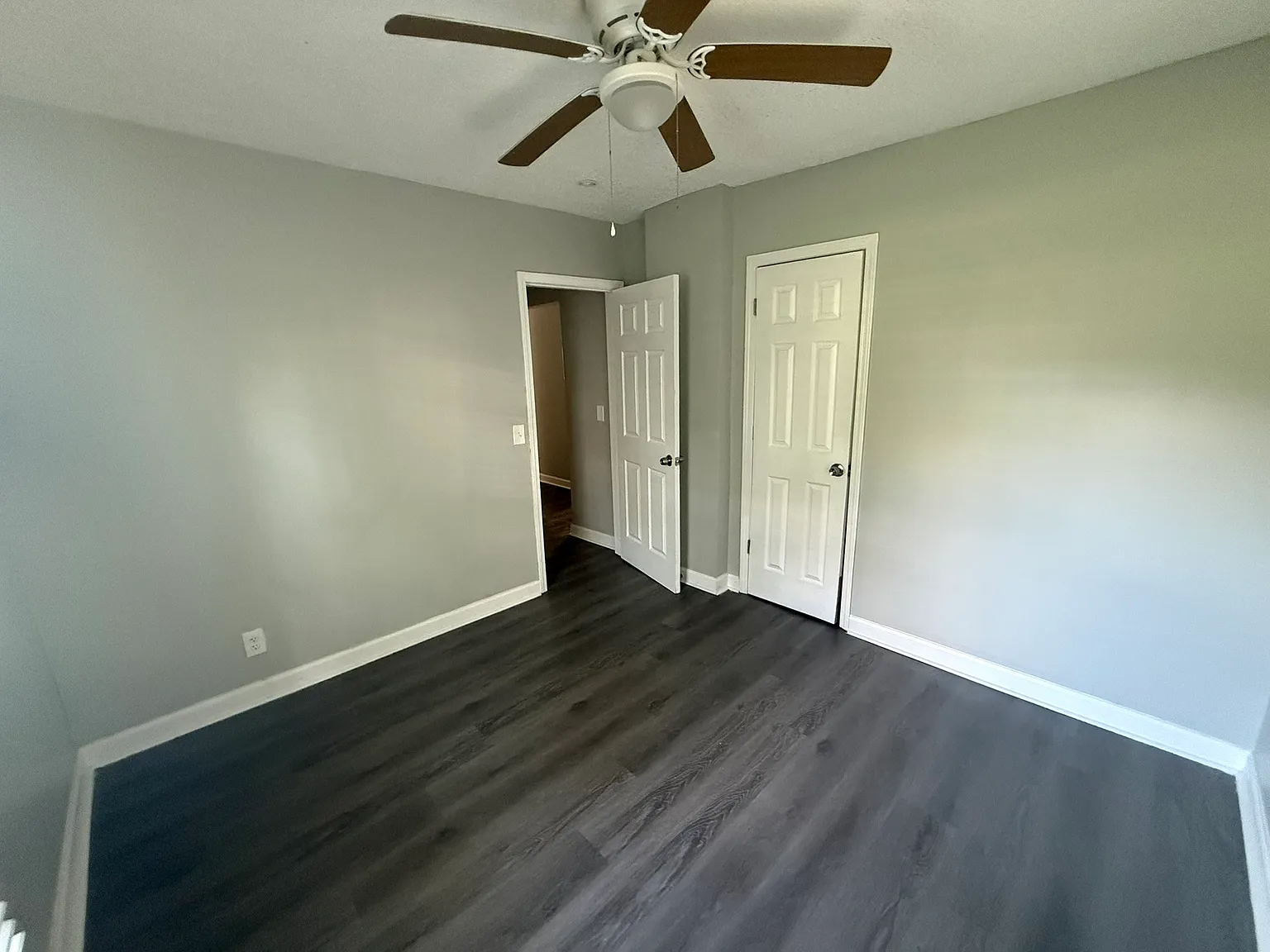 2509 East 37th Street - 1 — Photo 4