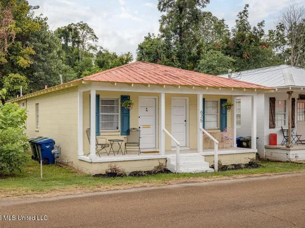625 N Wall St, Natchez, MS 39120