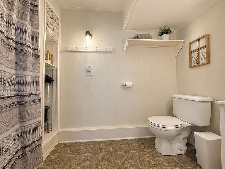 14 Mechanic Ave #1 — Photo 11