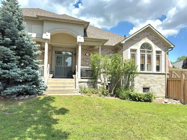 30 Noah Cres, Vaughan, ON L4H 1Z2