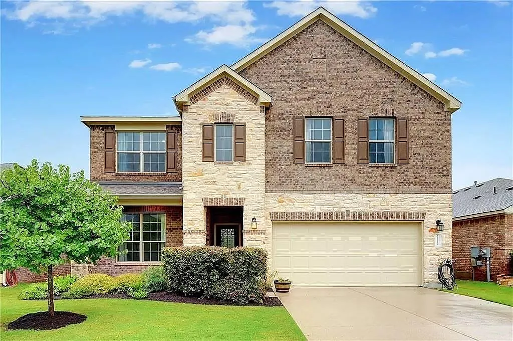 4 bed, 3.5 bath, 3077 sqft, $2,950 — Photo 1