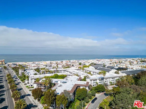 447 Herondo St Unit 110, Hermosa Beach, CA 90254