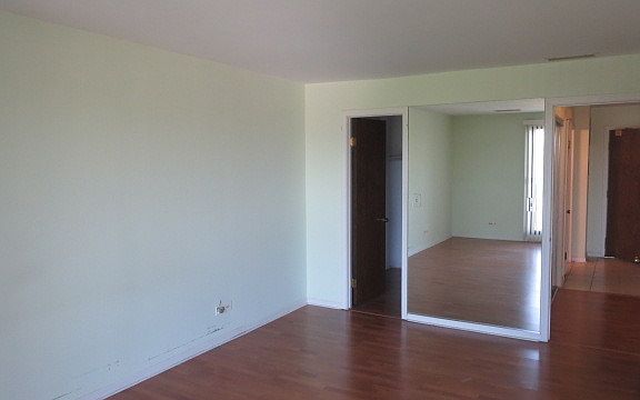 5th image of 4601 W Touhy Ave APT 507
