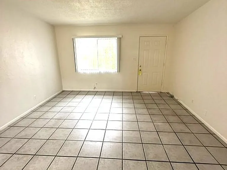 4522 11th St #4518D — Photo 2