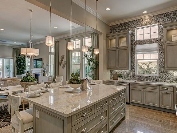 Kitchen with large island