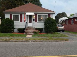 52 Dudley St, Saugus, MA 01906