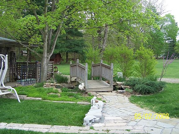 4th image of 313 Oliver Dr