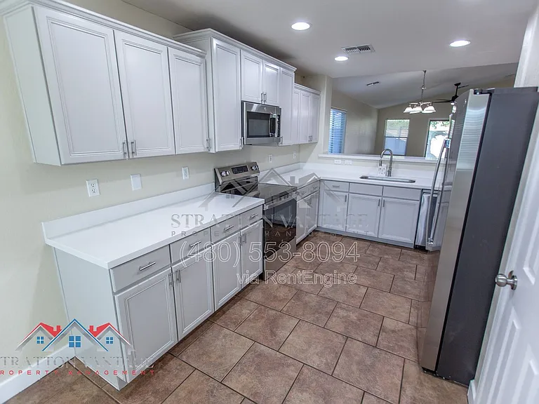 1868 W Desert Seasons Dr — Photo 11