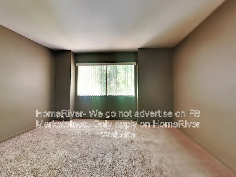 2270 Woodside Ln #6 — Photo 8