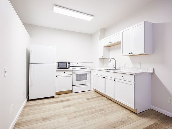 2nd image of 361 Broadway APT 6