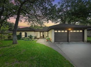 2205 Cambridge Dr, Hurst, TX 76054