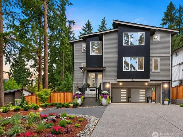 807 130th Avenue NE, Bellevue, WA 98004