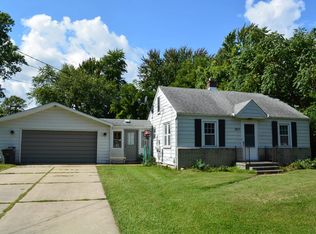 38133 Townhall St, Harrison Township, MI 48045