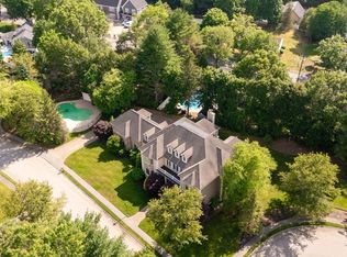 6 Ashley Ct, Lynnfield, MA 01940