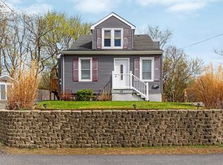 10 Epping St, Millbury, MA 01527