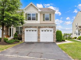 6153 Valley Forge Dr #83, Upper Saucon Township, PA 18034