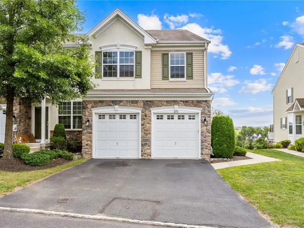 6153 Valley Forge Dr #83, Upper Saucon Township, PA 18034