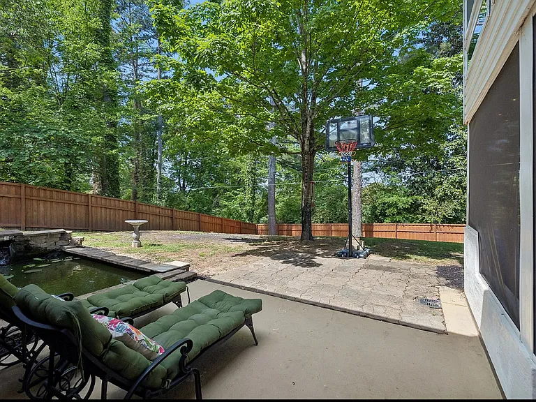 1216 King Arthur Rd — Photo 23