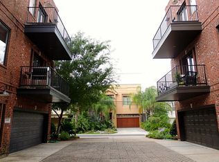 910 Malone St, Houston, TX 77007