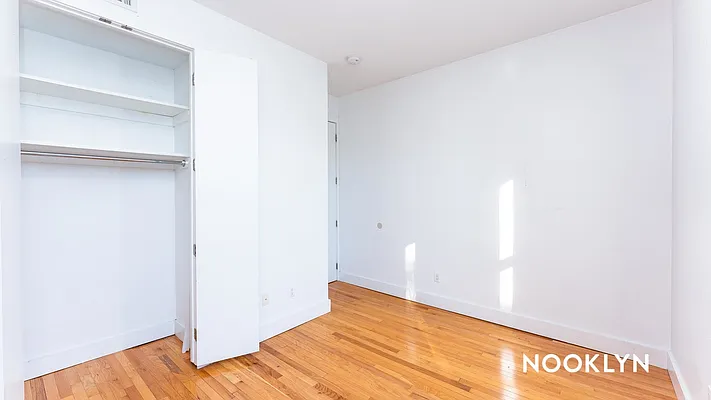 Rented by Nooklyn NYC LLC | media 17
