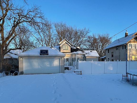 5th image of 404 Ontario St