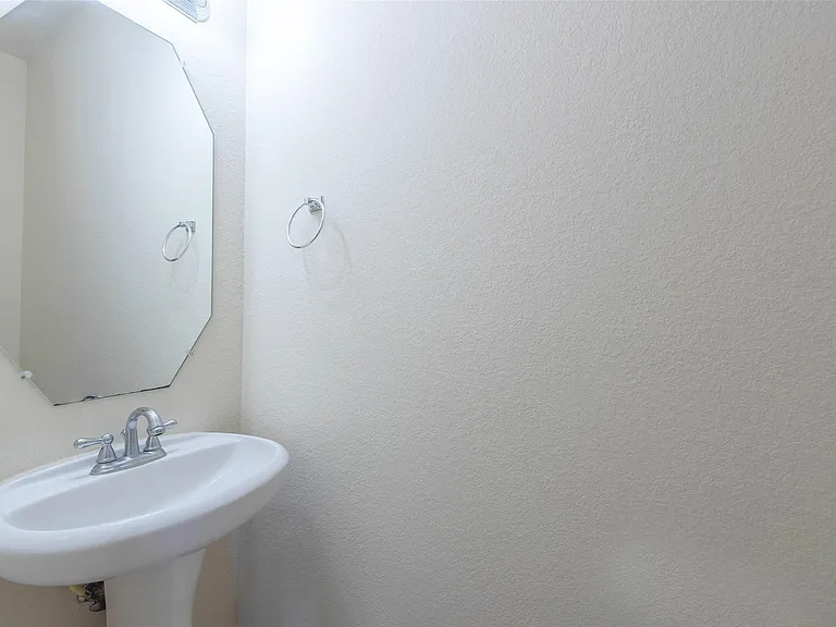 131 Sunset Falls Dr — Photo 24