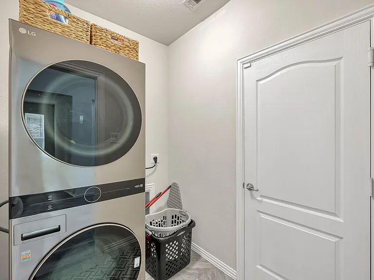 125 Dina Ln — Photo 14