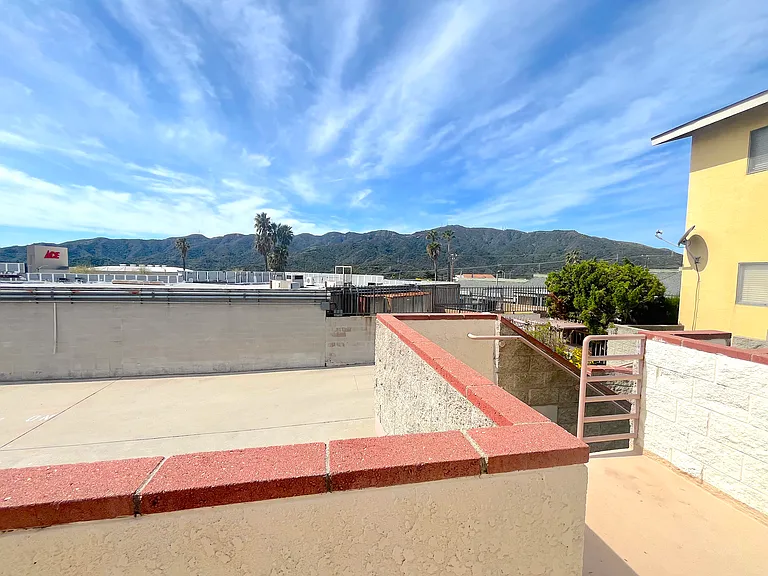 3119 Foothill Blvd #1 — Photo 33