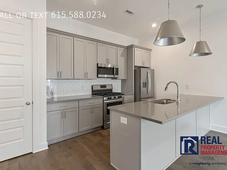 700 James Ave #18 — Photo 5