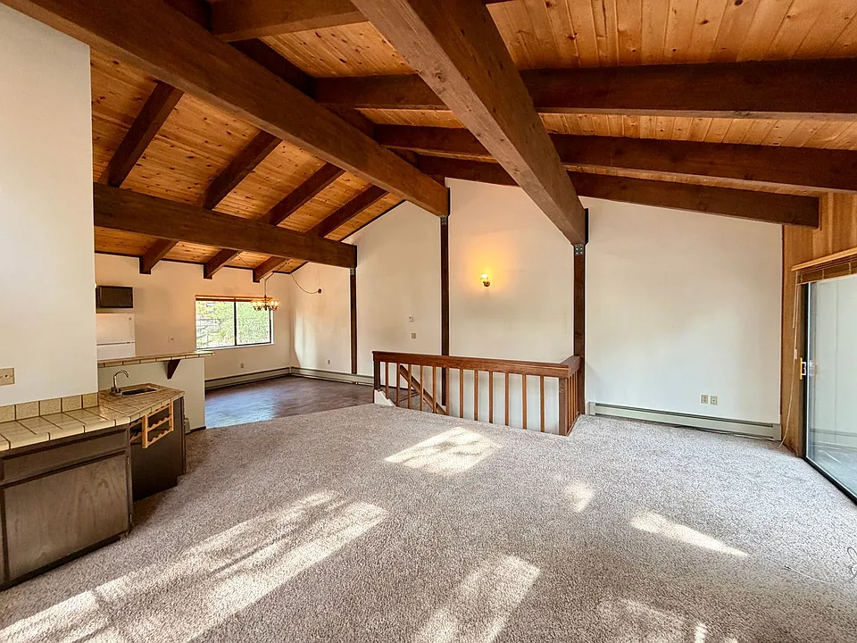 830 Oriole Way #23