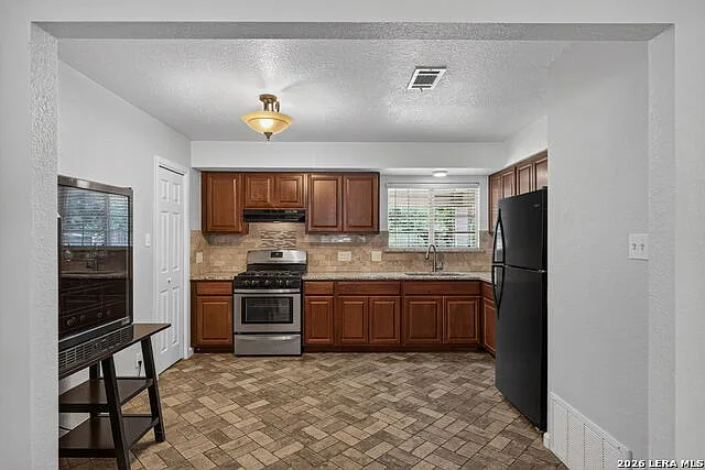 2414 Perkins Dr — Photo 5