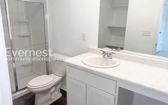 6673 Hollywood Ave — Photo 12